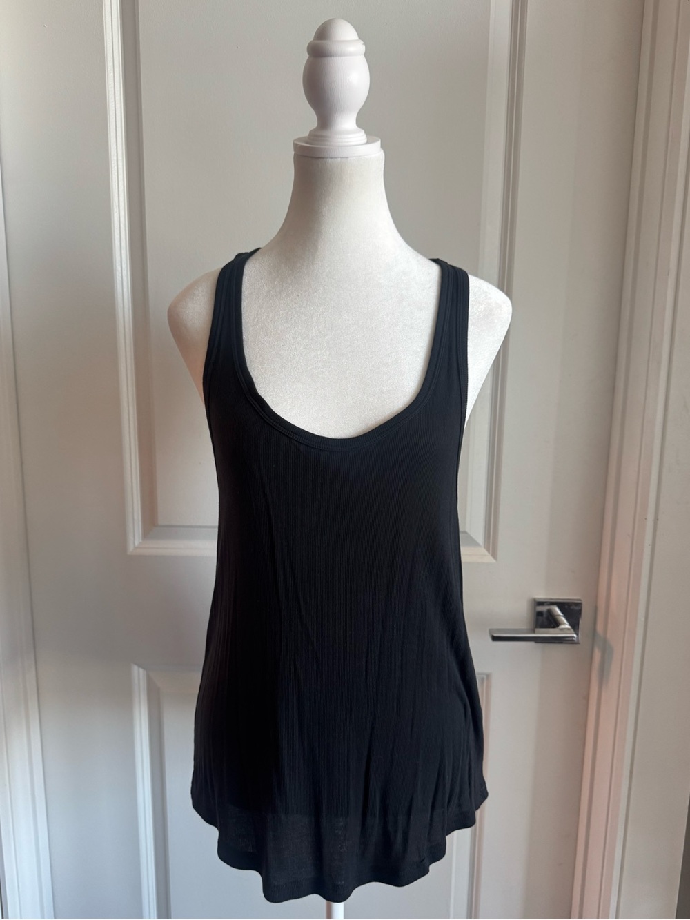 Offline By Aerie 2-pack Blank and Grey Women’s Racerback Tank Top Size M